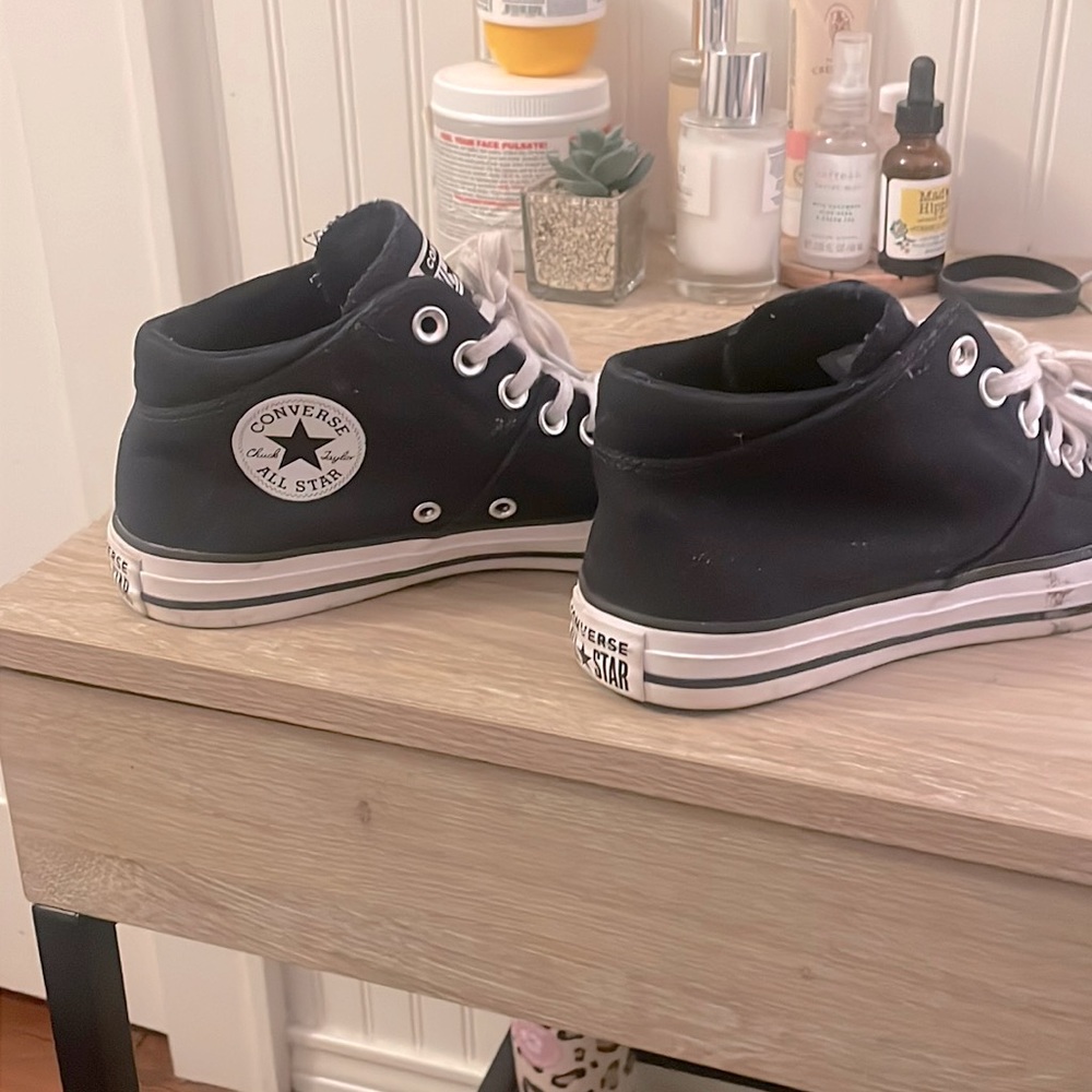 mid black converse